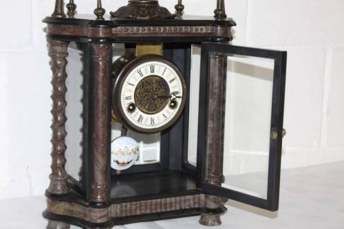 **RS17** A larger red marble & glass double-door pendulum mantle clock w/ a porcelain dial .