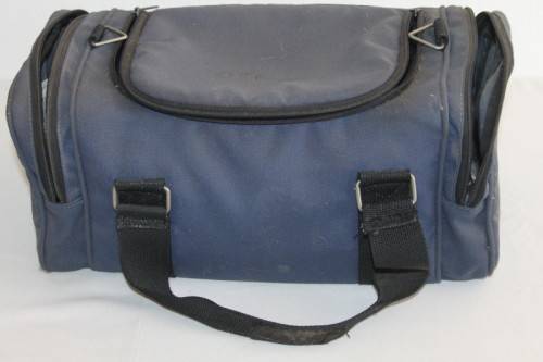 A Minolta Dynax 3xi 35mm film camera with a AF 35-80mm lens in a bag - RS17Sale