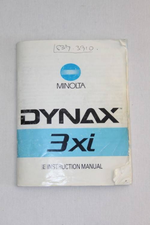 A Minolta Dynax 3xi 35mm film camera with a AF 35-80mm lens in a bag - RS17Sale