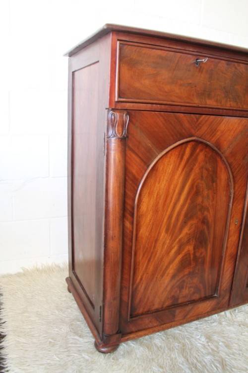A stunning Teak cabinet with two drawers & two cupboards w/ large shelves - lovely in a home/ office
