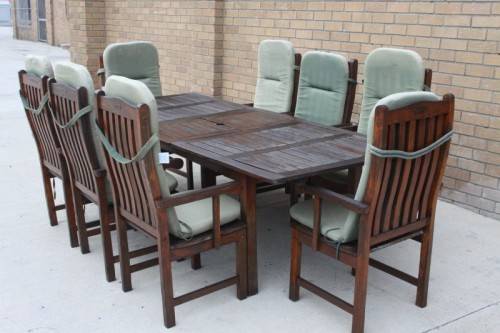 An awesome Garden Pro solid wooden 8-seater garden/ patio set including 8x armchairs & extend table