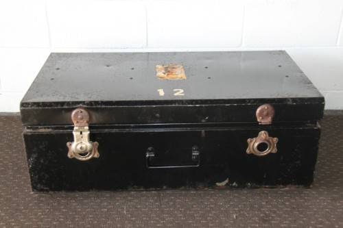 Awesome large vintage c1970's metal travel/ storage trunk; loads of space for storage - RS17Sale