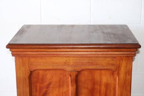 An awesome and practical storage cabinet/ pedestal with space for storing linen, drinks, etc.