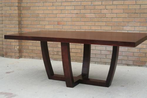 An awesome and stylish modern-styled 6 to 8 seater dining suite in excellent condition