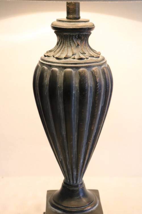 2x magnificent tall table lamps w/ gorgeous lampshades - amazing in your living room - price/lamp