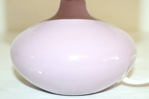 **RS17** A very pretty purple/ lilac porcelain table/ bedside lamp in complete working condition