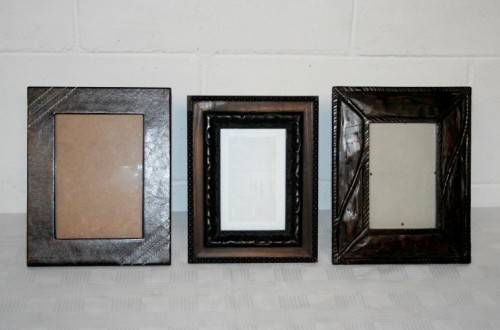 Beautiful set of 3x assorted free-standing photo/ picture frames in wonderful condition - RS17Sale