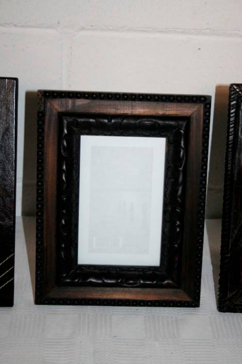 Beautiful set of 3x assorted free-standing photo/ picture frames in wonderful condition - RS17Sale