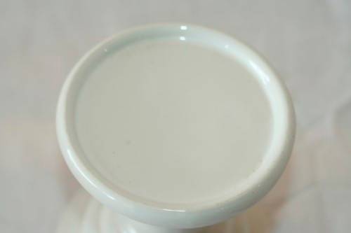 A wonderful white ceramic candle stand for a larger broader candle in awesome condition - RS17Sale
