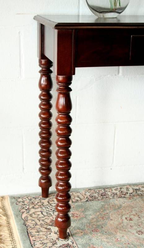 A beautiful and stylish single-drawer console/ hall table with gorgeous turned "bobbin" legs