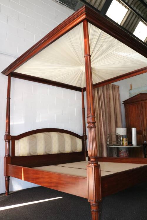 A luxurious solid Teak four-poster KING SIZE canopy bed w/ mattress in amazing condition!!RS17Bed