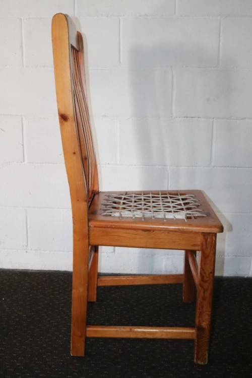Six fabulous & sturdy riempie dining room chairs; perfect for a kitchen table - bid/chair - RS17Sale