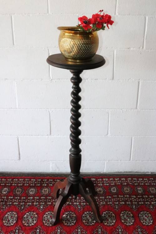 An incredible antique Edwardian solid Imbuia pedestal stand with exquisite barley twist detailing