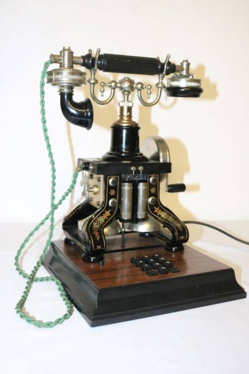 A magnificent rare vintage Ericsson "Stockholm" telephone in excellent condition - stunning!