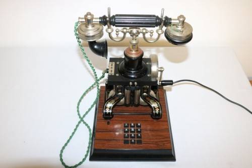 A magnificent rare vintage Ericsson "Stockholm" telephone in excellent condition - stunning!