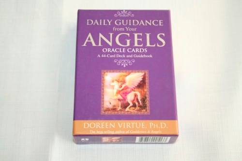 Doreen Virtue's "Daily Guidance from your Angels" boxed Oracle Cards - A 44 card deck and guidebook