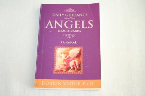 Doreen Virtue's "Daily Guidance from your Angels" boxed Oracle Cards - A 44 card deck and guidebook