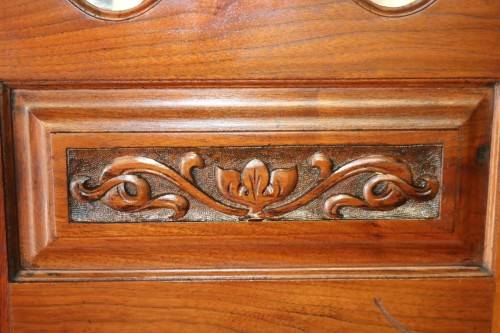 **RS17** Exquisite rare Victorian hand carved Art Nouveau (c1890) large walnut "Armoire" wardrobe