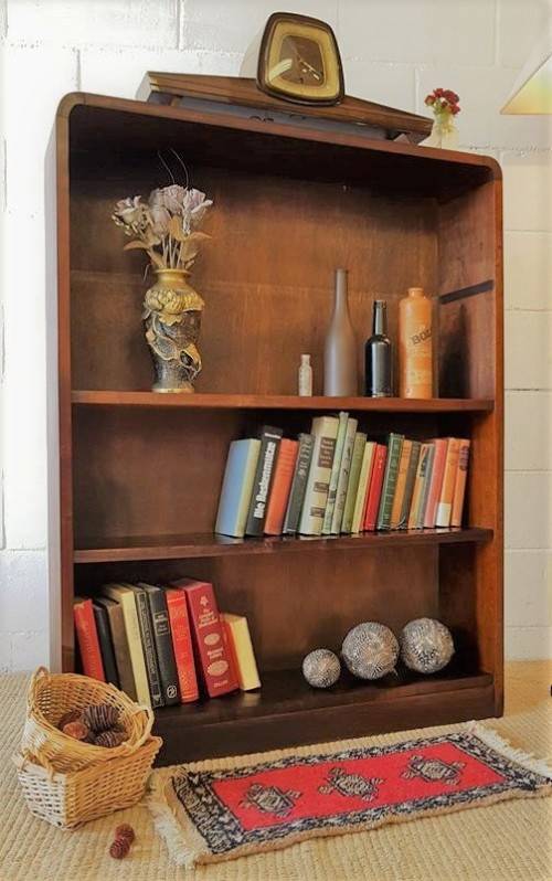 A wonderful Art Deco imbuia bookcase/ display cabinet with loads of shelf space - amazing!