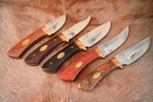 **RS17** A rare limited edition original S. Mackrill custom made African Big Five hunting knife set