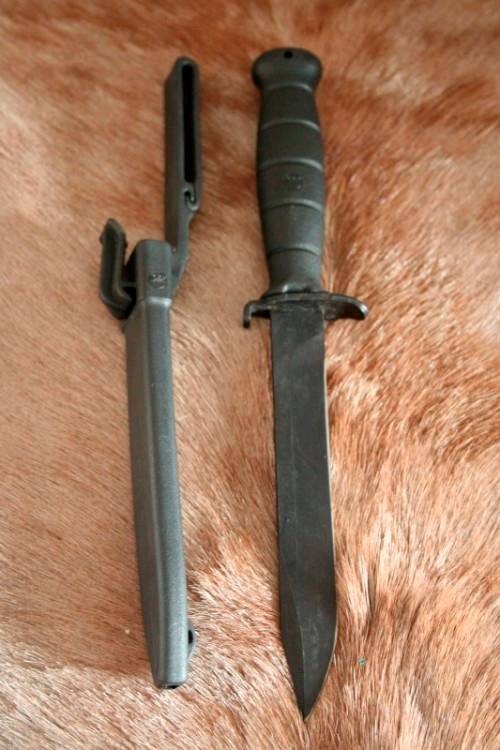 An awesome original Austrian made (Black) Glock 78 Tactical-Survival knife in its sheath/ scabbard