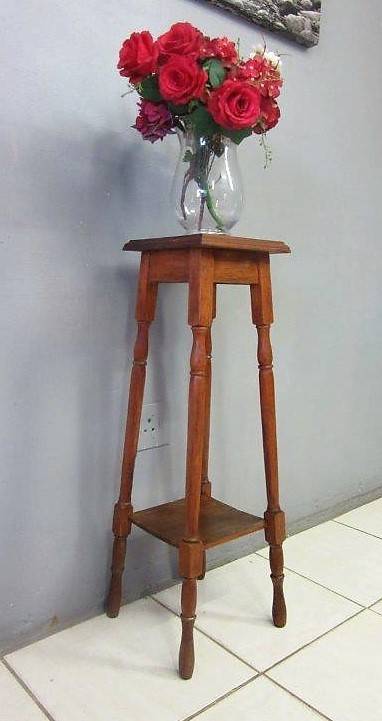 A superb vintage tall Oak double planter stand - perfect for a vase with flowers on a patio!!