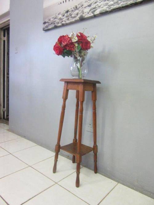 A superb vintage tall Oak double planter stand - perfect for a vase with flowers on a patio!!