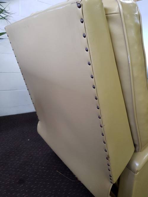A beautiful 1970's retro recliner chair, fantastic in a sun room, patio, porch - very stylish!!