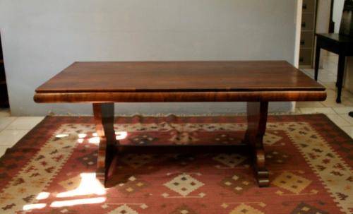 **RS17** A lovely vintage 6-seater dining room suite with solid table & 6x upholstered dining chairs