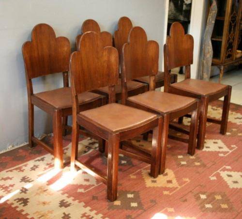**RS17** A lovely vintage 6-seater dining room suite with solid table & 6x upholstered dining chairs