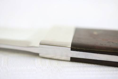 **RS17** Wonderful hand made "Deon" hunting knife with a wooden handle - in stunning condition!