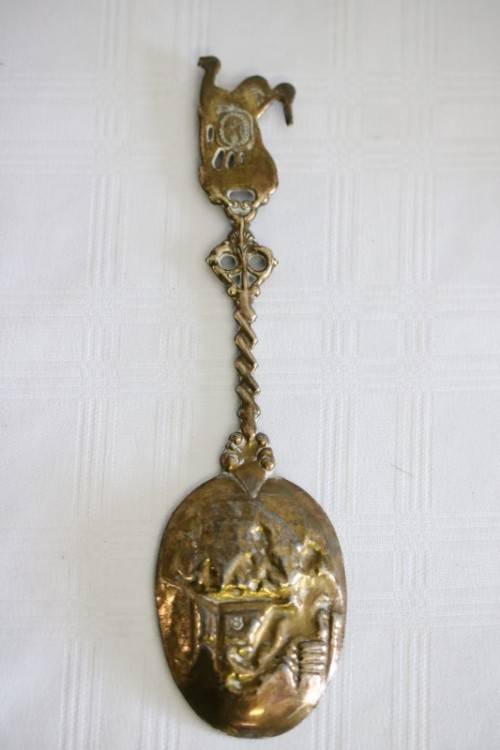 **RS17** Rare antique German made brass plated pewter figural spoon w/ a traditional Dutch pub scene