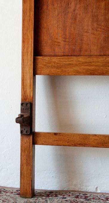 A stunning well made vintage teak three-quarter bed headboard and footboard set - RS17Sale