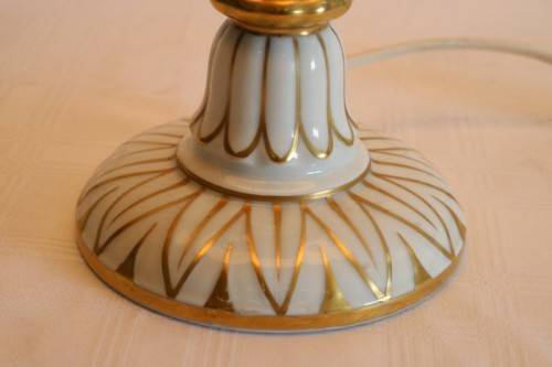 A spectacularly rare vintage "Gerold Porzellan" of Bavaria, Germany hand painted Urn-table lamp