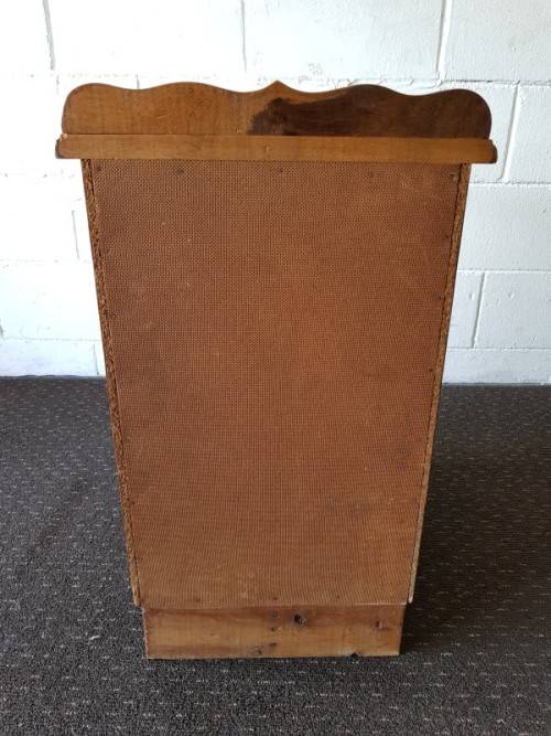 **RS17_Clearance**A stunning & rare vintage Art Deco Kiaat night pedestal cabinet in great condition