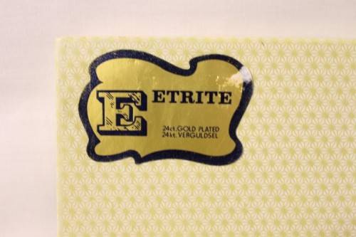 A superb boxed set of 12x Eetrite 24K gold plated (on stainless steel) teaspoons w/ blue rose decals
