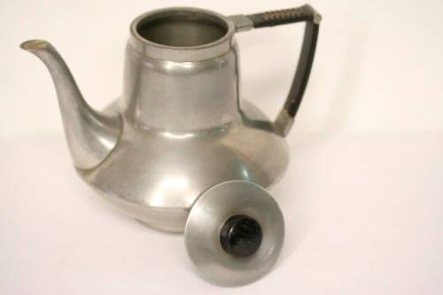 **RS17** A fabulous vintage Art deco Metawa pewter coffee and teapot with bamboo wrapped handles.