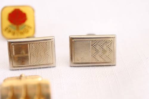 **RS17** A collection of 7x assorted vintage gents cuff link sets incl silver & gold plated sets