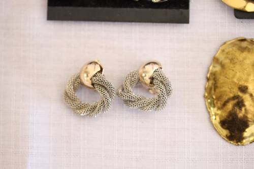 **RS17** Collection of 6x pairs of assorted ladies clip-on earring sets incl diamante, stone & more