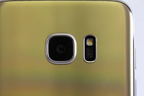 **RS17** Samsung Galaxy S7 Edge w/ cover in the original box w/ charger - great working condition!!