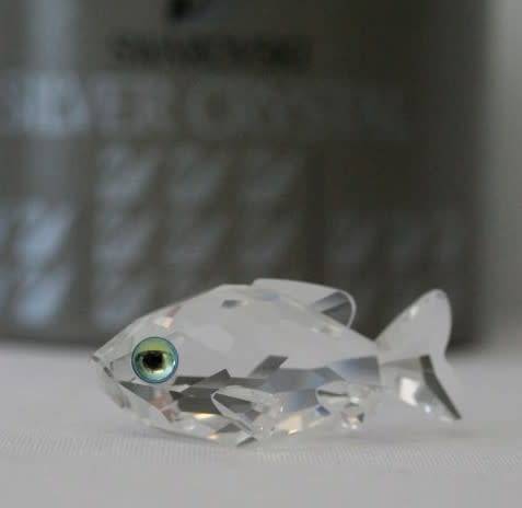 A stunning  Swarovski (No 202103) crystal Goldfish in its original box in superb condition