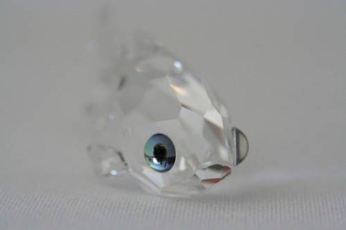 A stunning  Swarovski (No 202103) crystal Goldfish in its original box in superb condition