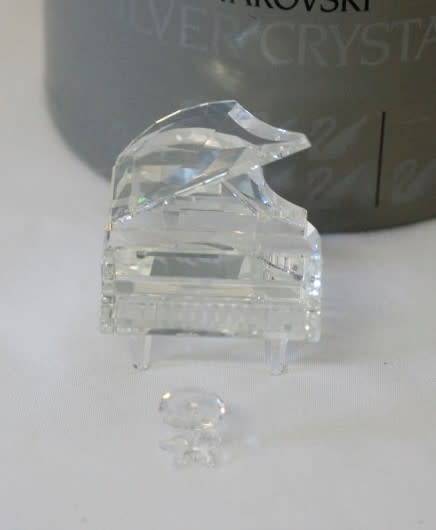 **RS17** A  retired Swarovski (No174506) crystal Piano in its original box in superb condition