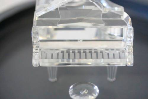 **RS17** A  retired Swarovski (No174506) crystal Piano in its original box in superb condition
