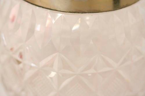 An awesome crystal glass ice bucket w an EPNS handle & lid - ideal for a whisky tray,drinks cabinet