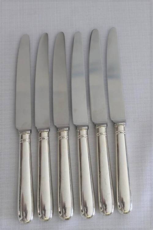 A stunning set of 6x British hallmarked sterling silver CJ Vande" dinner knives with steel blades
