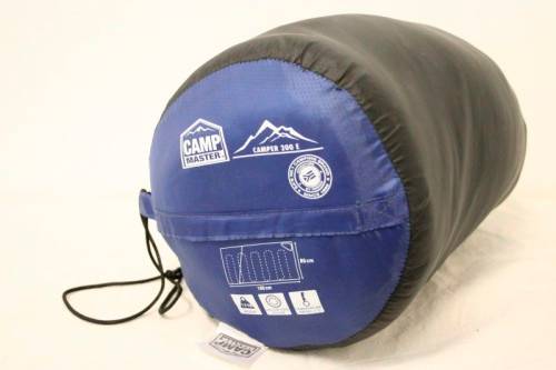 **RS17** An awesome "Camp master 200E" hollow fibre, temperature rating sleeping bag in a carry bag.