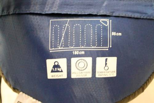 **RS17** An awesome "Camp master 200E" hollow fibre, temperature rating sleeping bag in a carry bag.