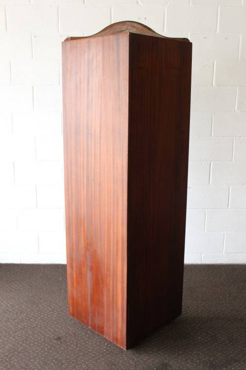 A STUNNING and beautifully made corner display unit cabinet with ample shelves and space!
