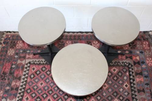 **RS17** Aluminium-topped circular outdoor table on heavy iron base; price per table - 4x available